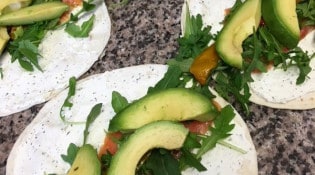 Break - Wrap saumon avocat roquette et fromage frais 