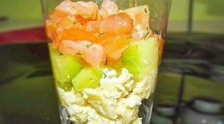 Duo traiteur - Tartare de saumon à l'aneth, concombre, et crackers au boursin
