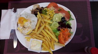 La Pomme dorée - Une assiette composee