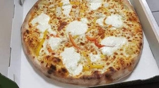 Le 254 - Une pizza