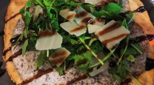 Terre Fauve - Une pizza  truffe