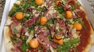 Au P'tit des Lices - Une pizza