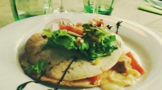 Dakota du Sud - Quessadillas grillé au camembert  ou bavette frites salade 