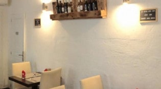 Bistrot de la fontaine - La salle de restauration 