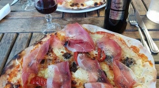 La Terasse - Une pizza