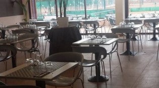 Le Club House - La salle de restauration