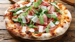 A Crocs Pizza - La roquette