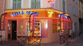 Bella Pizza - La façade