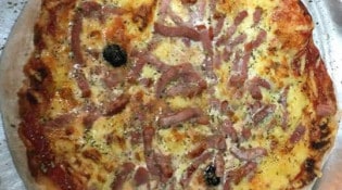 La Sicilia - Une pizza