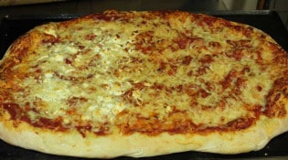 Les 3 voûtes - Une pizza