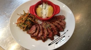 Le P'tit Bouchon - Un plat 