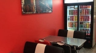 States Burger - A l'intérieur du restaurant 