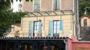 Les Chineurs - La façade du restaurant