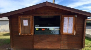 La cabane du lycée - La façade du restaurant