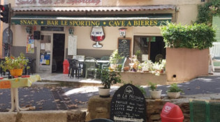 Le Sporting - La façade