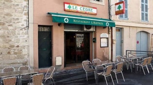 Le Cèdre - Le restaurant et sa terrasse