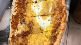 Pacha Grill - Une pide (pizza turc)
