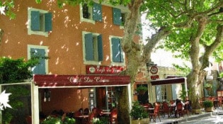 Cafe-du Cours - La façade du restaurant
