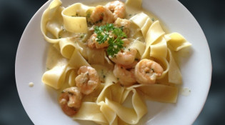 Café Le Casino - Tagliatelles aux gambas