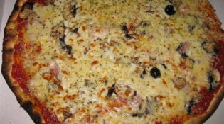 Le coin à pizza - une pizza super royale
