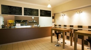 Pizza chez Wilfrid - La salle de restauration