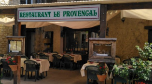 Le Provençal - La terrasse