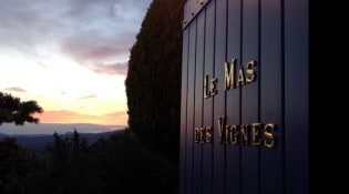 Le Mas Des Vignes - La façade du restaurant