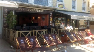 French Coffee Shop - La façade du restaurant