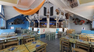 La Pizzeria du lac - Une autre vue de la salle
