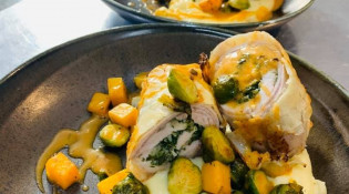 Les Commis - Un plat