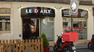 Le Daily Auxerre - La façade