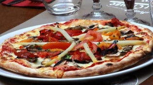 La Dent Creuse - Une pizza