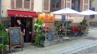 Lepotaufeu Marie France - La façade du restaurant