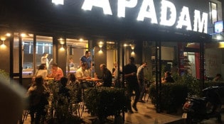 Papadam food - La façade du restaurant