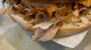 Üngüt Kebab - Un sandwich