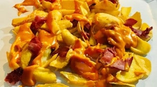Burger time - une Sauce cheddar bacon