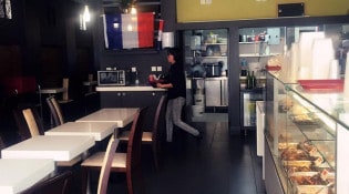 Wok & Sushi Ulis - La salle de restauration