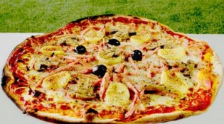 Elite Five Soccer - Une pizza
