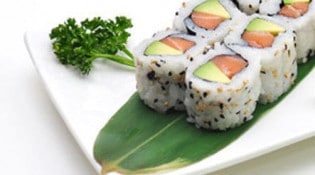 Sushi Paradise - Une assiette california roll