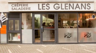 Les Glénans - La façade du restaurant