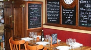 Les symples de l'os à moelle - La salle de restauration 