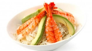 Sayuri sushi - Une assiette de salade crevettes avocat