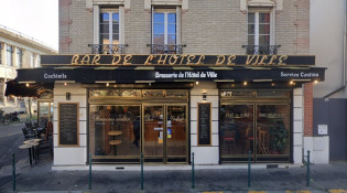 Bar de l'Hôtel de Ville - La façade