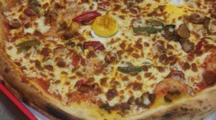 Koss Pizza - Une pizza