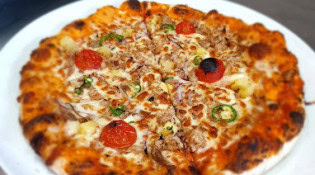 Le QG - Une pizza