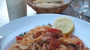 Pizza Di Napoli - Un plat