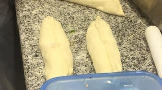 Pizza Di Napoli - Préparations des pizzas
