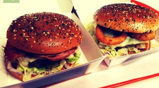 Bait Burger - Le burger Manhattan Pepper et burger Onion Brooklyn