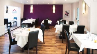 Le Petit Gourmet - La salle de restauration 