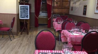 L'auberge Auvergnate - La salle de restauration
